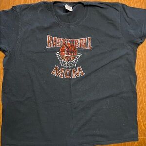 Basketball MOM Gildan Ultra Cotton Black T-Shirt